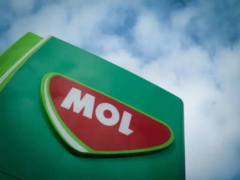 MOL