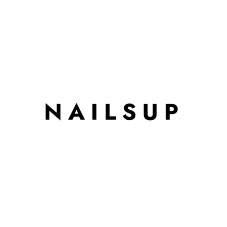 Studiu de caz Brand RO - NailsUp